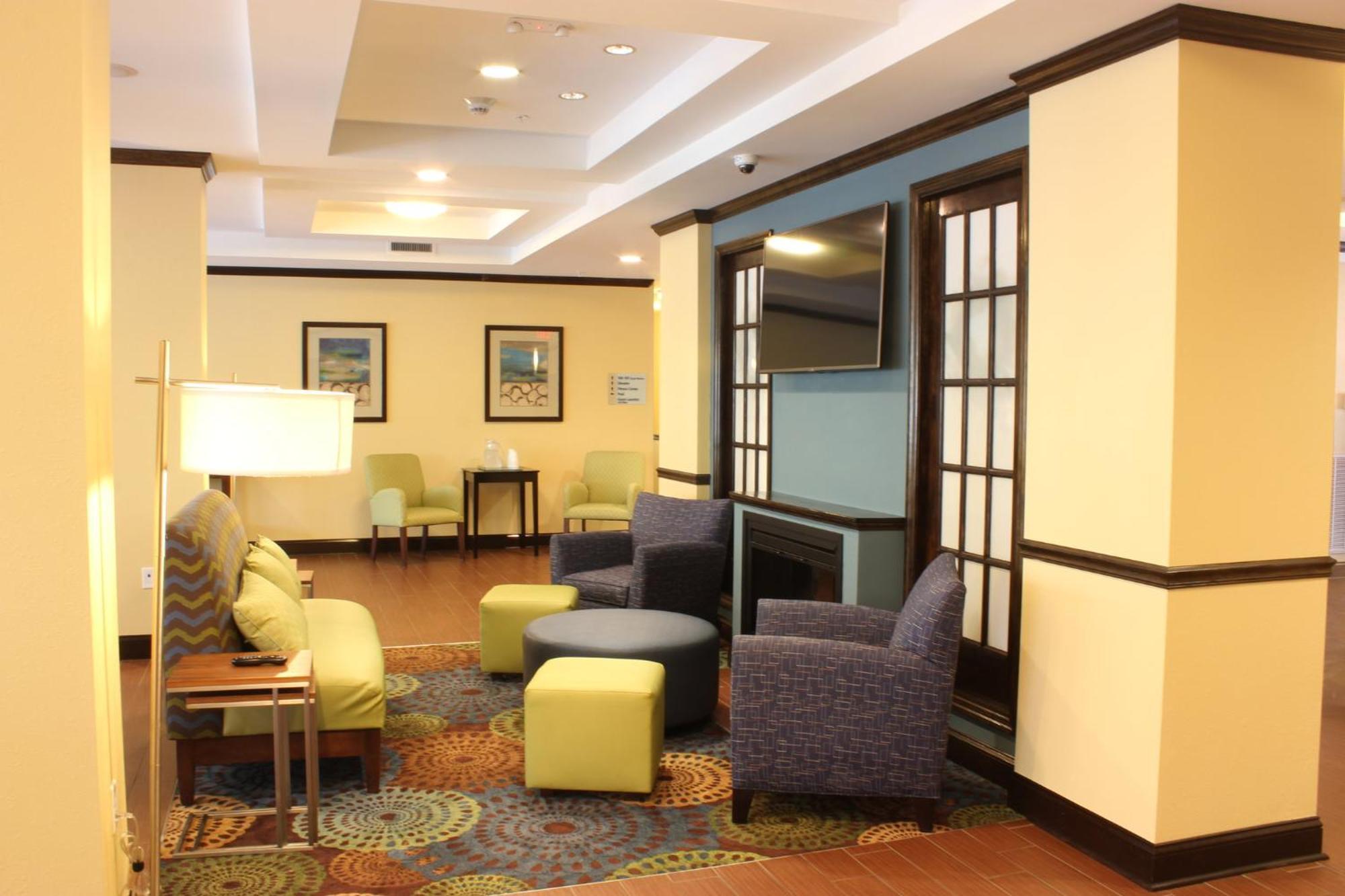 Holiday Inn Express & Suites Lebanon By Ihg Exterior photo