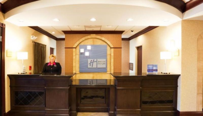 Holiday Inn Express & Suites Lebanon By Ihg Exterior photo
